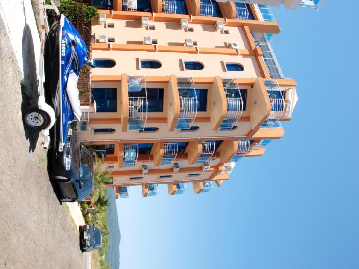 Hotel Penelope 프리모르스코 외부 사진